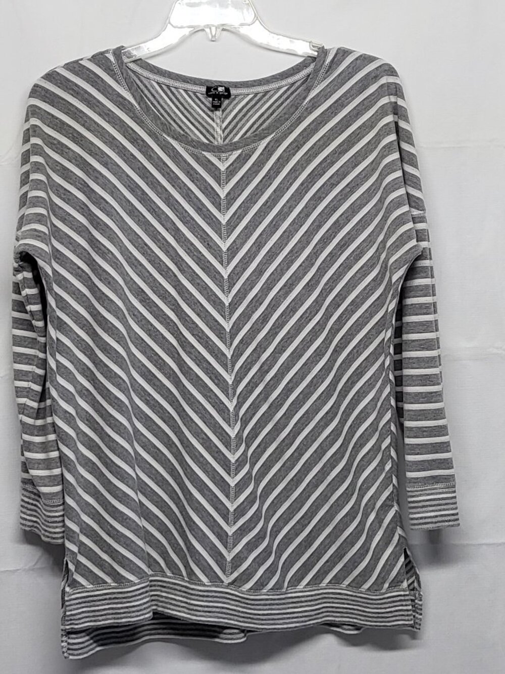 Cable & Gauge Womens Sweater XL Stretch Long Sleeves Chevron Print